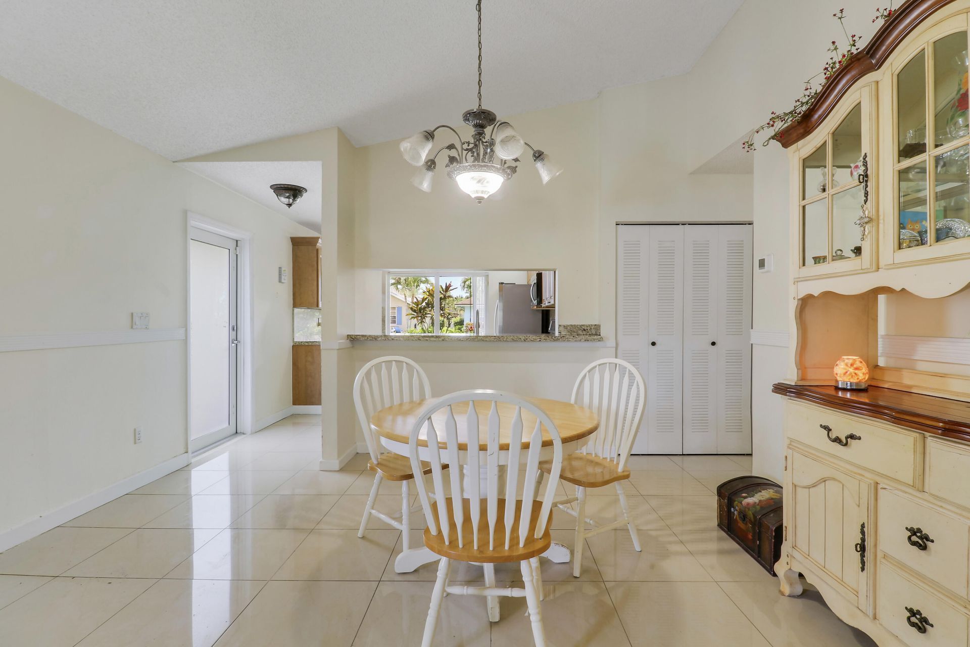 5373 Gene Circle, West Palm Beach, FL 33415 Photo