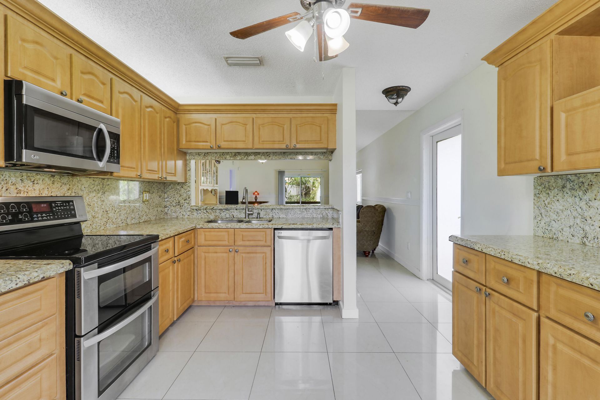 5373 Gene Circle, West Palm Beach, FL 33415 Photo
