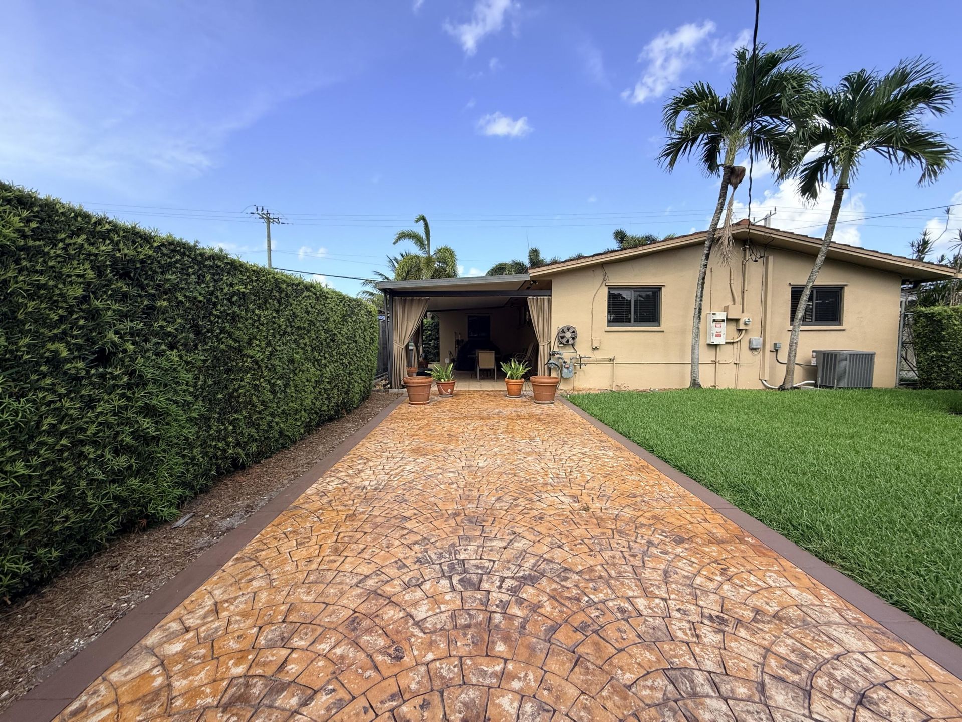 5170 Palm Avenue, Hialeah, FL 33012 Photo