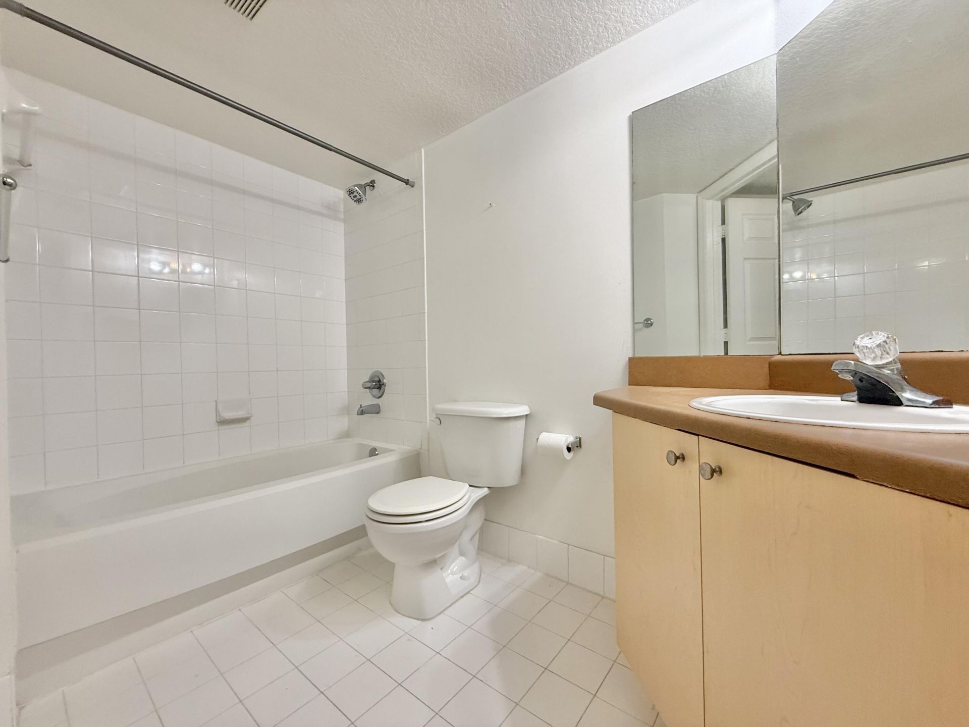 4200 San Marino Boulevard, Unit 107, West Palm Beach, FL 33409 Photo