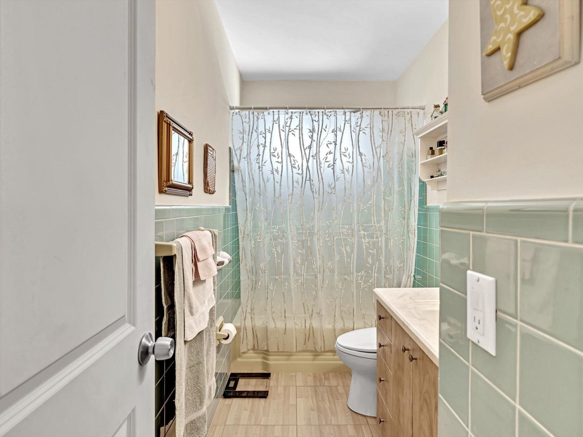 19321 NE 18th Place, Miami, FL 33179 Photo