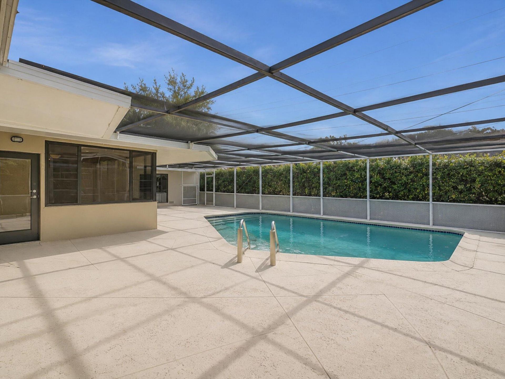 19321 NE 18th Place, Miami, FL 33179 Photo