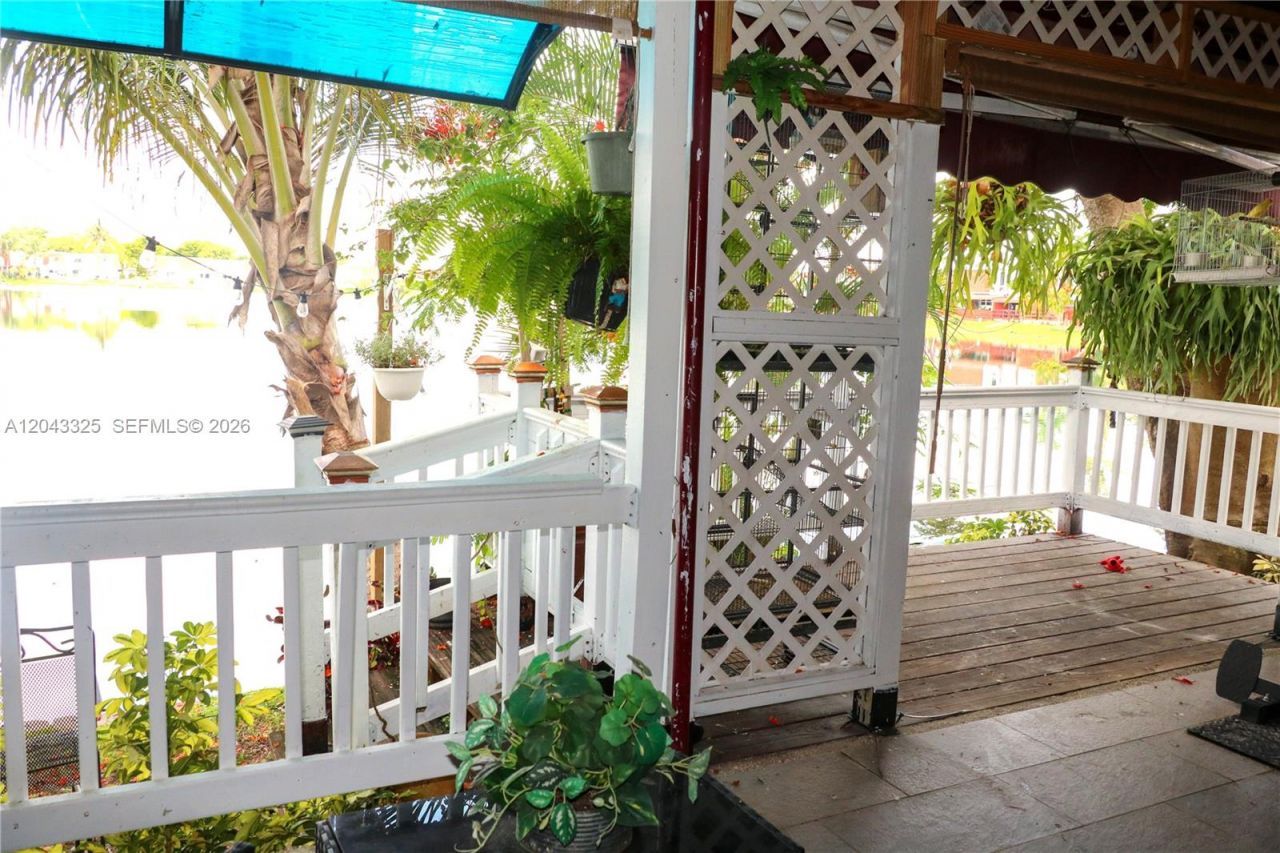 400 NW 107th Ave , Unit 10C, Miami, FL 33172 Photo