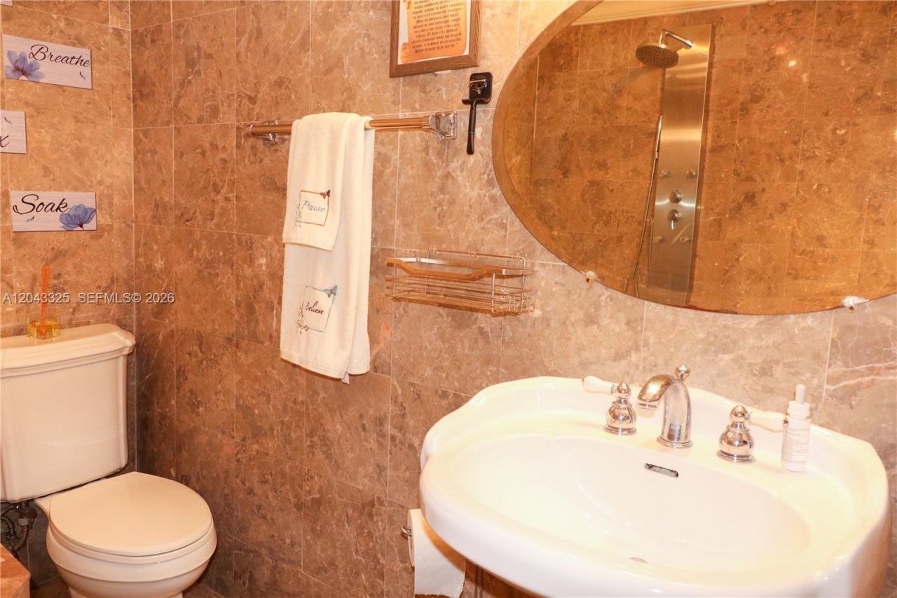 400 NW 107th Ave , Unit 10C, Miami, FL 33172 Photo