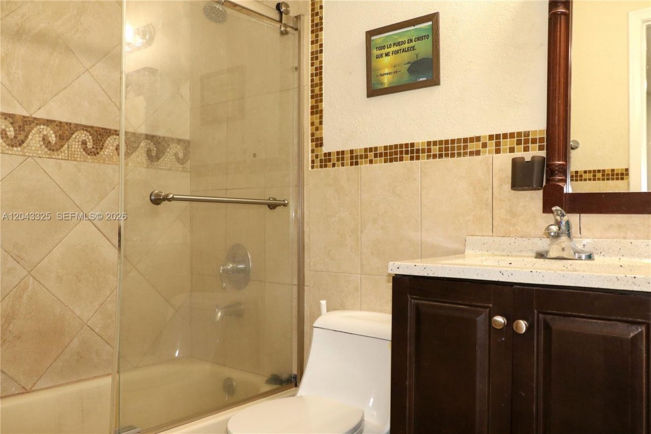 400 NW 107th Ave , Unit 10C, Miami, FL 33172 Photo
