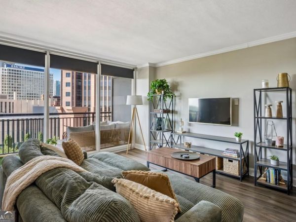 620 Peachtree Street NE, Unit 908, Atlanta, GA 30308