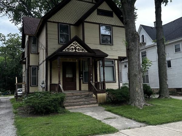 309 N View Street , Aurora, IL 60506