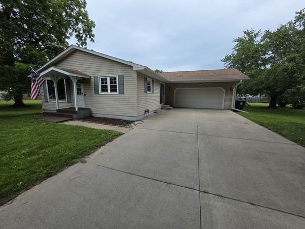 611 E 7th Street , Rock Falls, IL 61071