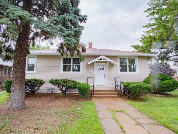 905 Adams Street , Maywood, IL 60153