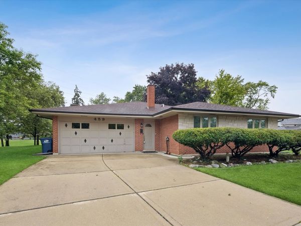 459 W Millers Road , Des Plaines, IL 60016