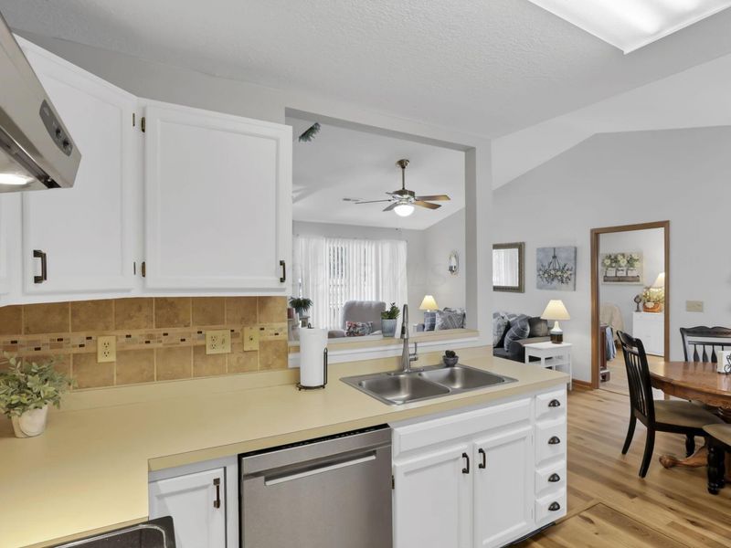 1330 Hillview Circle E, Newark, OH 43055 Photo 17