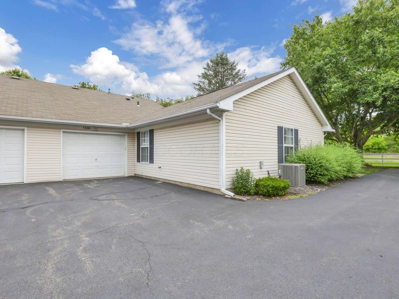 1330 Hillview Circle E, Newark, OH 43055 Photo 29