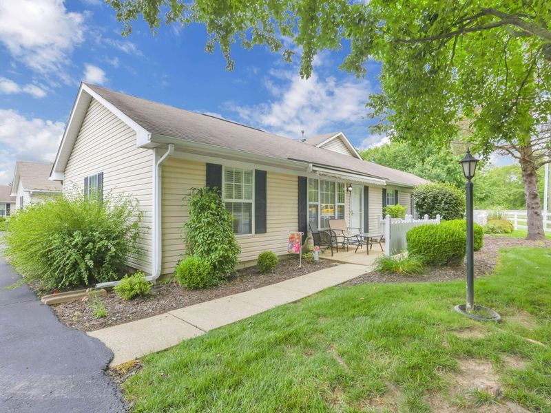 1330 Hillview Circle E, Newark, OH 43055 Photo 3