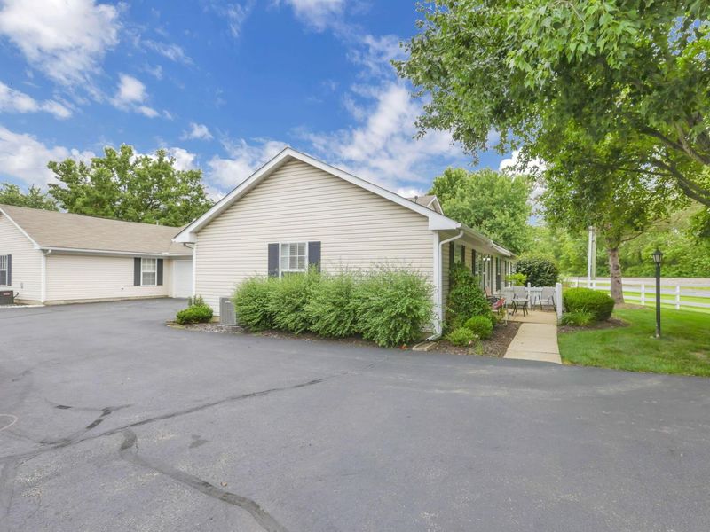 1330 Hillview Circle E, Newark, OH 43055 Photo 30