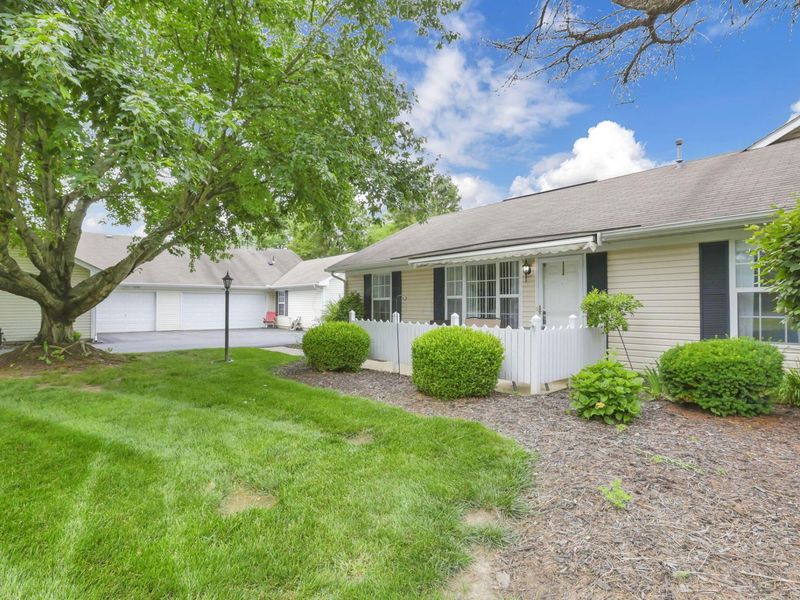 1330 Hillview Circle E, Newark, OH 43055 Photo 5