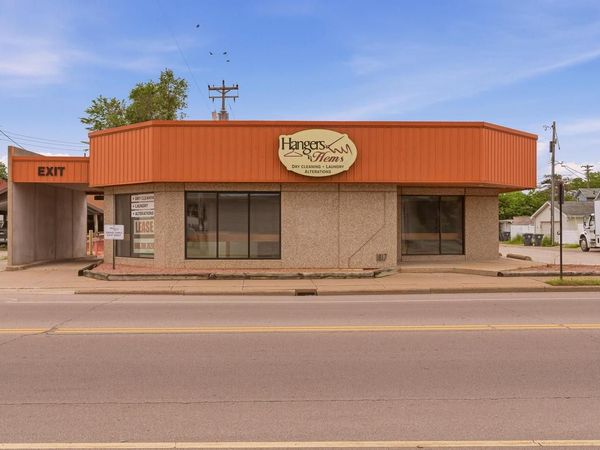 1817 Jackson STREET, La Crosse, WI 54601
