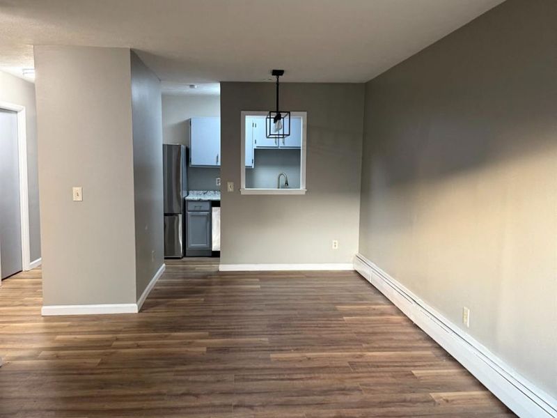 4901 Chalet Drive, Unit 303, Cincinnati, OH 45217 Photo 10