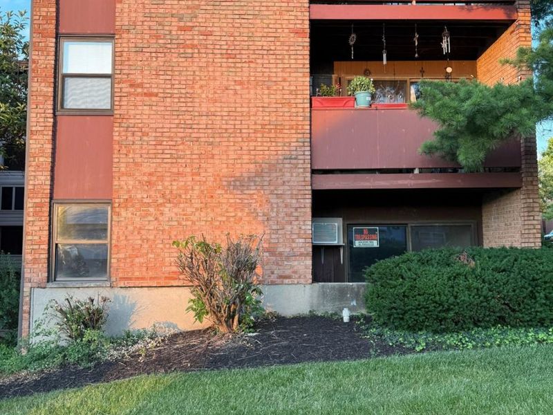 4901 Chalet Drive, Unit 303, Cincinnati, OH 45217 Photo 28