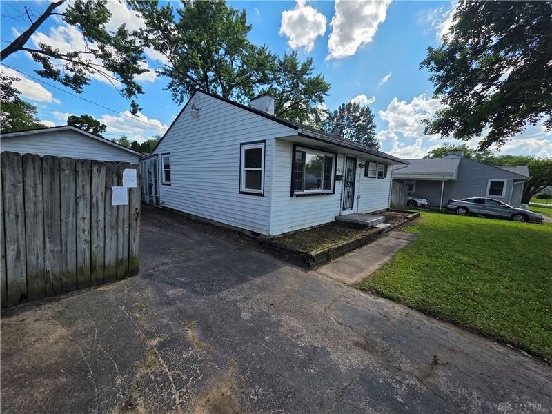 3942 Beatty Drive, Dayton, OH 45416 Photo 2