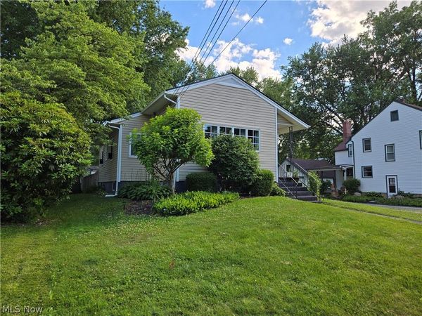 122 E Central Avenue, Ravenna, OH 44266