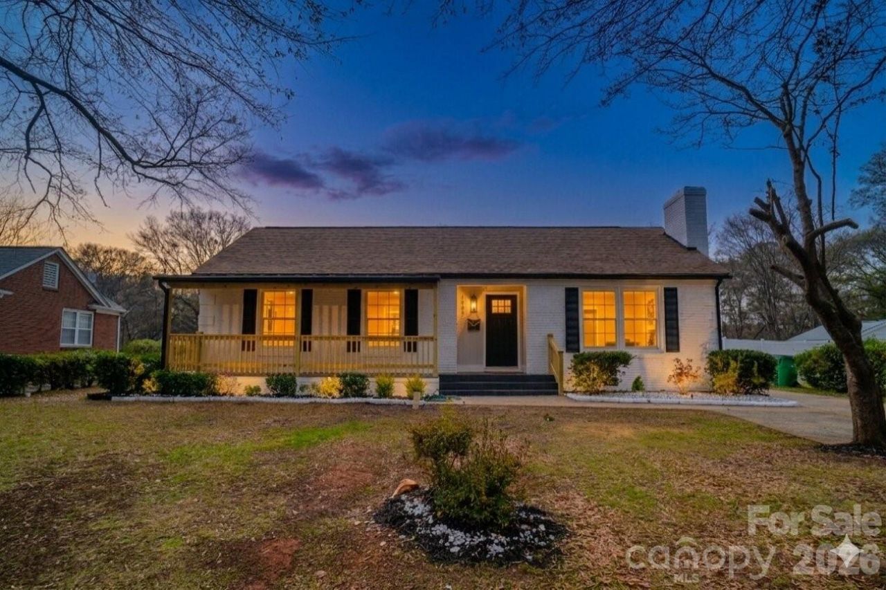 1033 Tracy Drive, Charlotte, NC 28217 Main Photo
