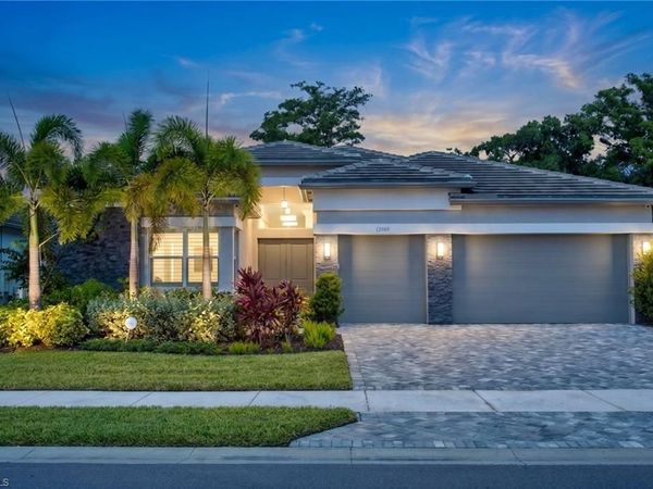 12069 Mimosa ST , NAPLES, FL 34120