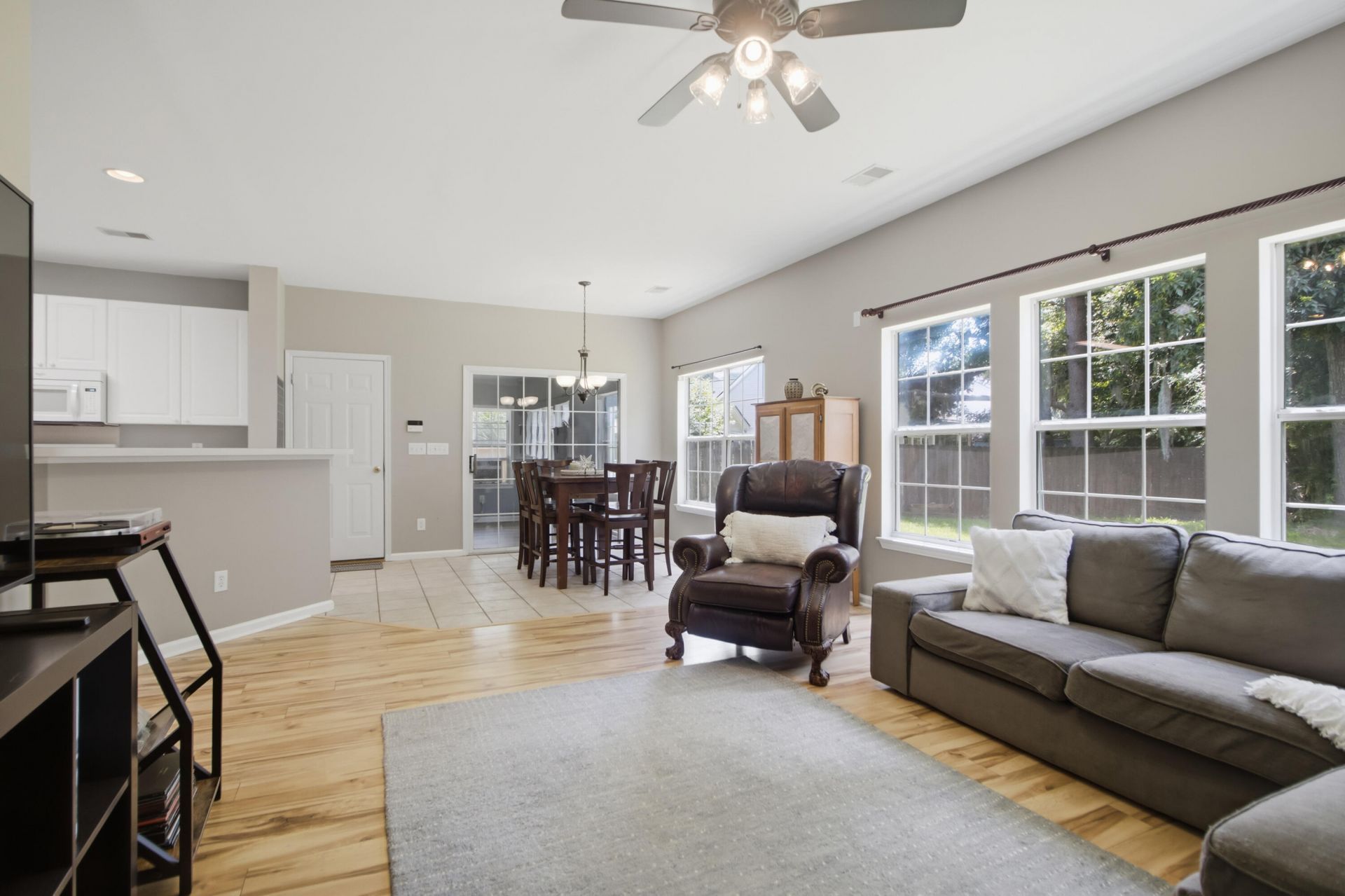 391 Twelve Oak Drive Photo 10