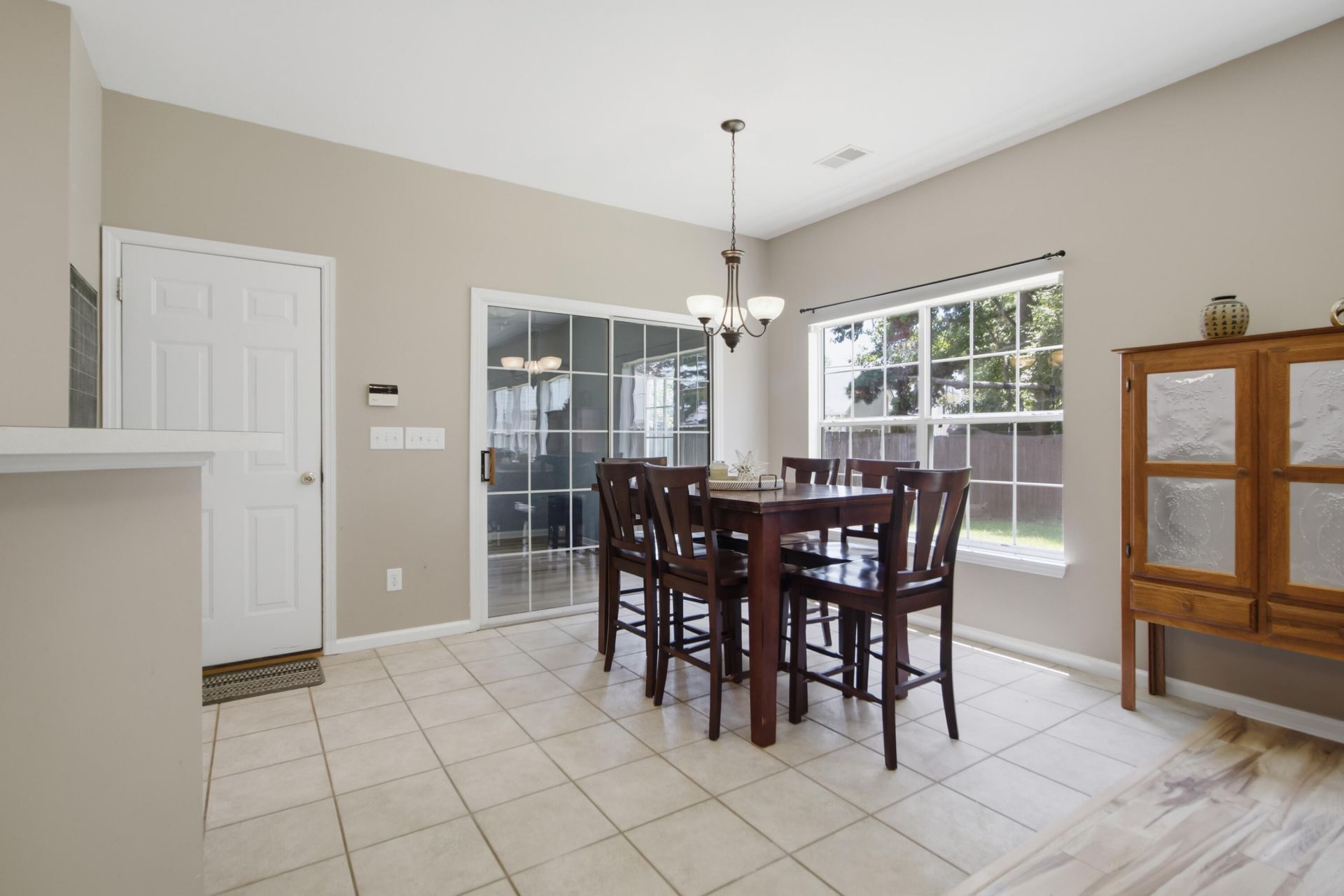 391 Twelve Oak Drive Photo 12