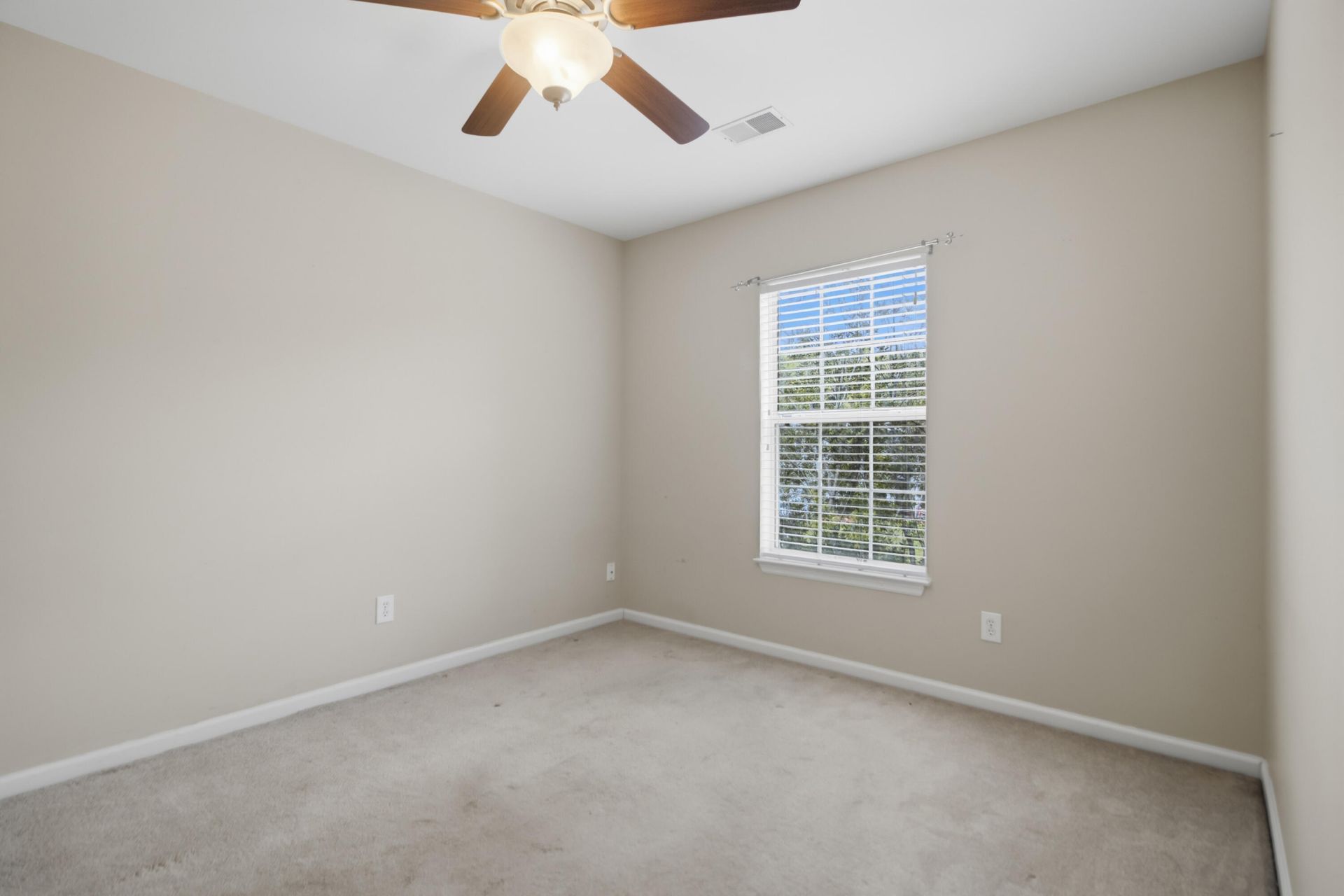 391 Twelve Oak Drive Photo 25