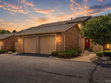 5736 Woodland View, Independence Twp, MI 48346