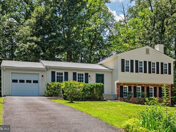 2422 IVYWOOD ROAD, RESTON, VA 20191