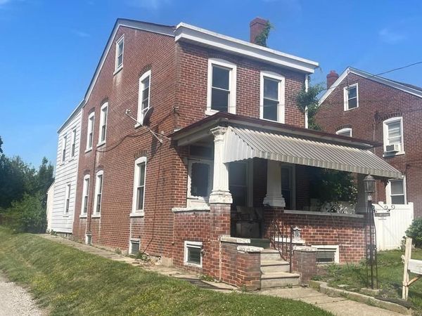 724 TOSE STREET, BRIDGEPORT, PA 19405