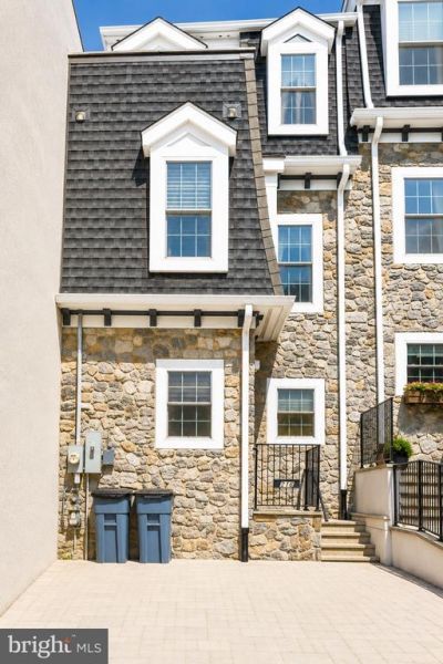 216 Wendover Street, Philadelphia, PA 19128 Main Photo