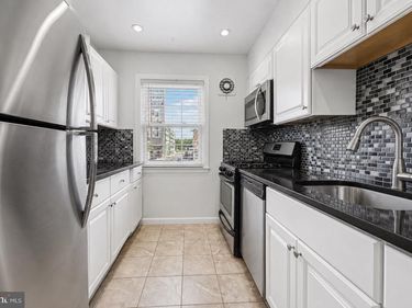 9471 FAIRFAX BOULEVARD, Unit 301, FAIRFAX, VA 22031