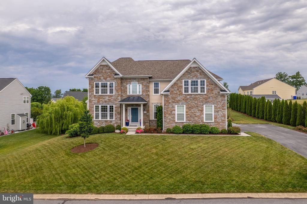 1152 BELMONT WAY, CHAMBERSBURG, PA 17202