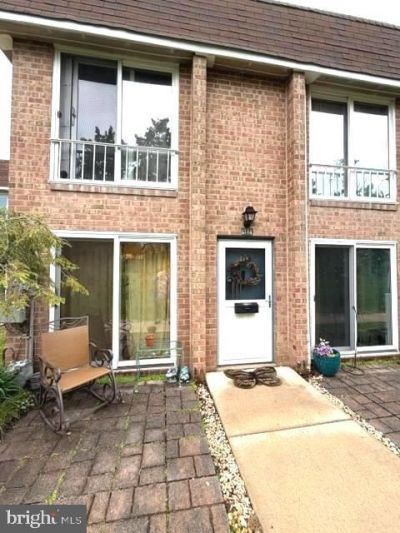 425 BRANDYWINE COURT, WARMINSTER, PA 18974