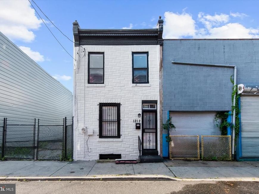 1212 W Luzerne Street, Philadelphia, PA 19140 Main Photo