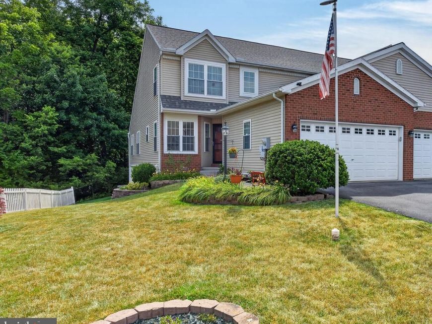 75 Pin Oak Street, Palmyra, PA 17078 Main Photo