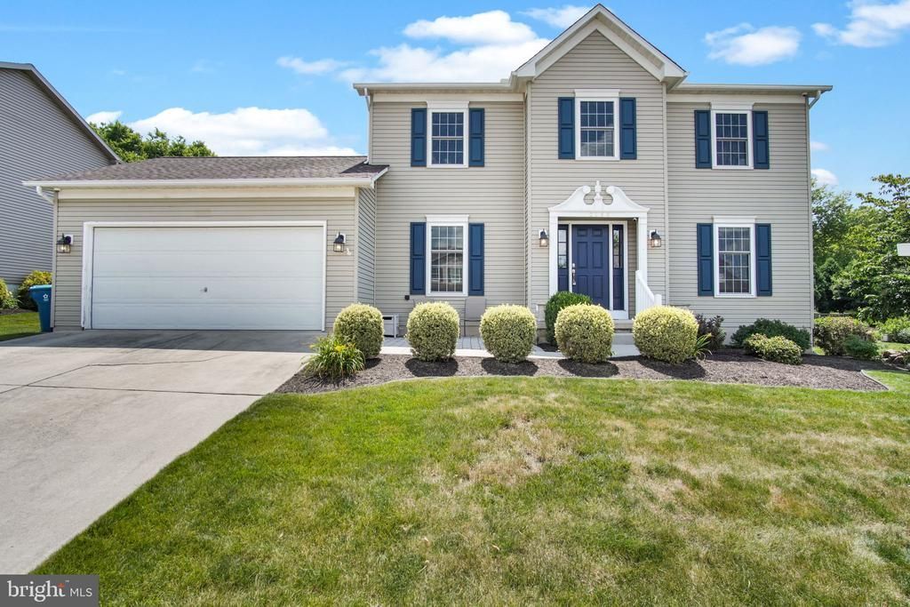 2140 CANTERBURY DR. , MECHANICSBURG, PA 17055