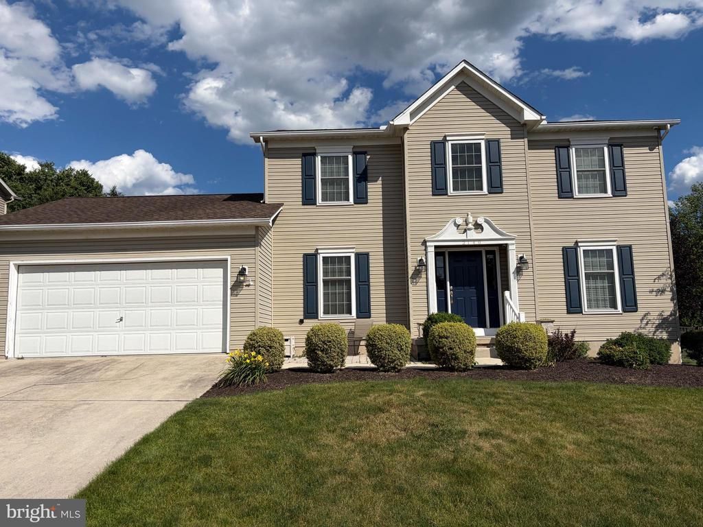 2140 CANTERBURY DR. , MECHANICSBURG, PA 17055
