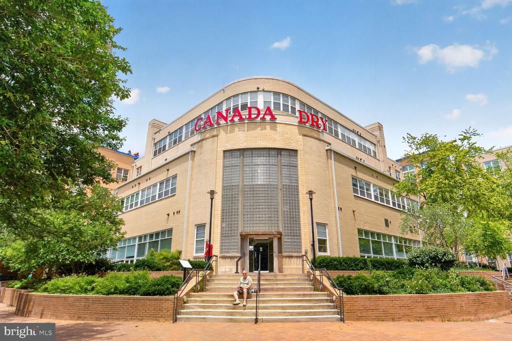 1201 EAST WEST HIGHWAY , SILVER SPRING, MD 20910