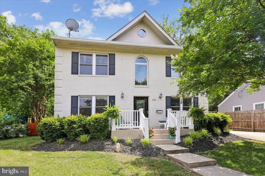 3105 Elmwood Drive, Alexandria, VA 22303 Main Photo
