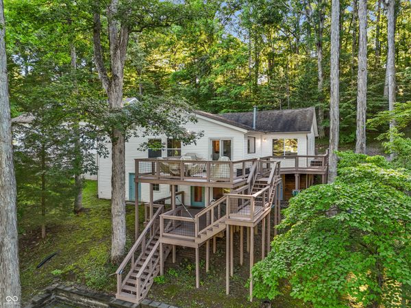 335 W Lakeview Drive, Nineveh, IN 46164