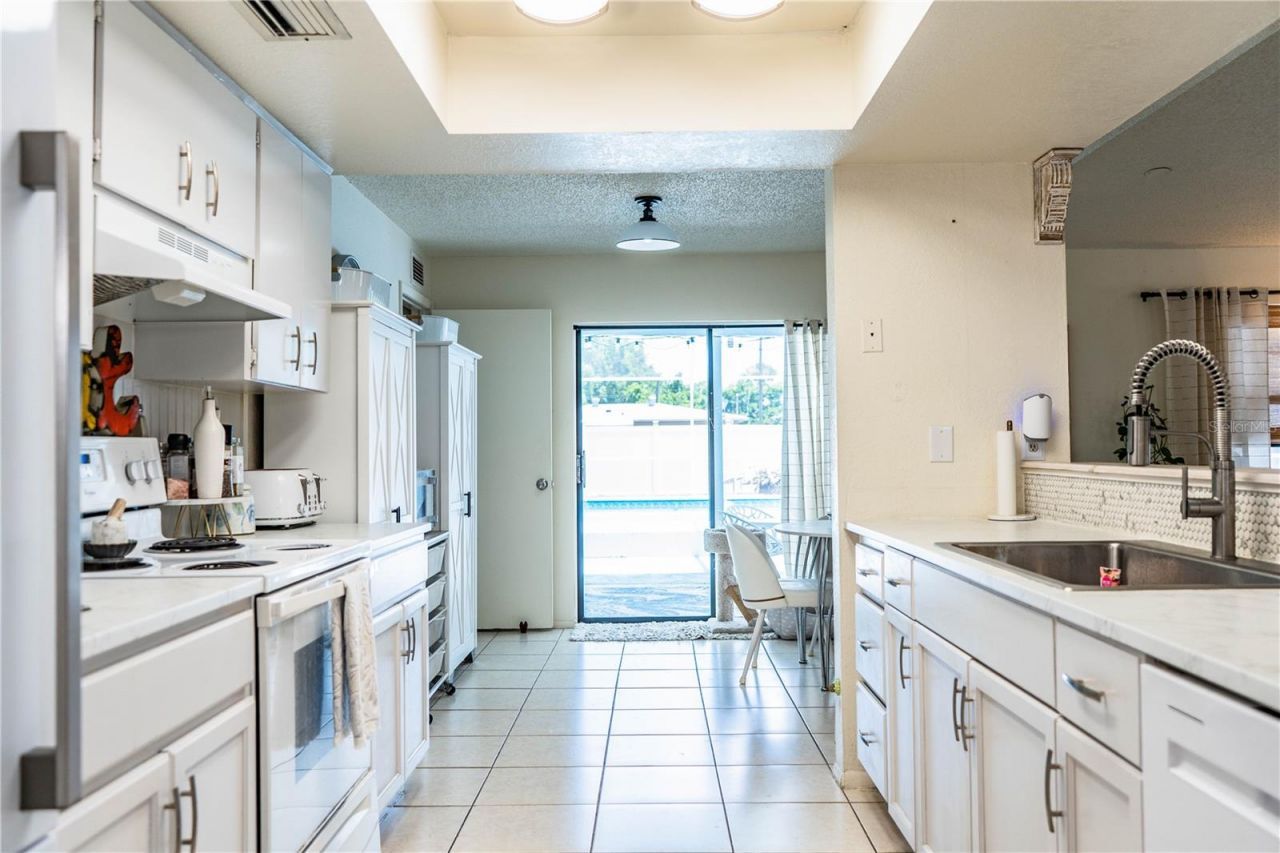 14803 Sunset Drive , Largo, FL 33774 Photo