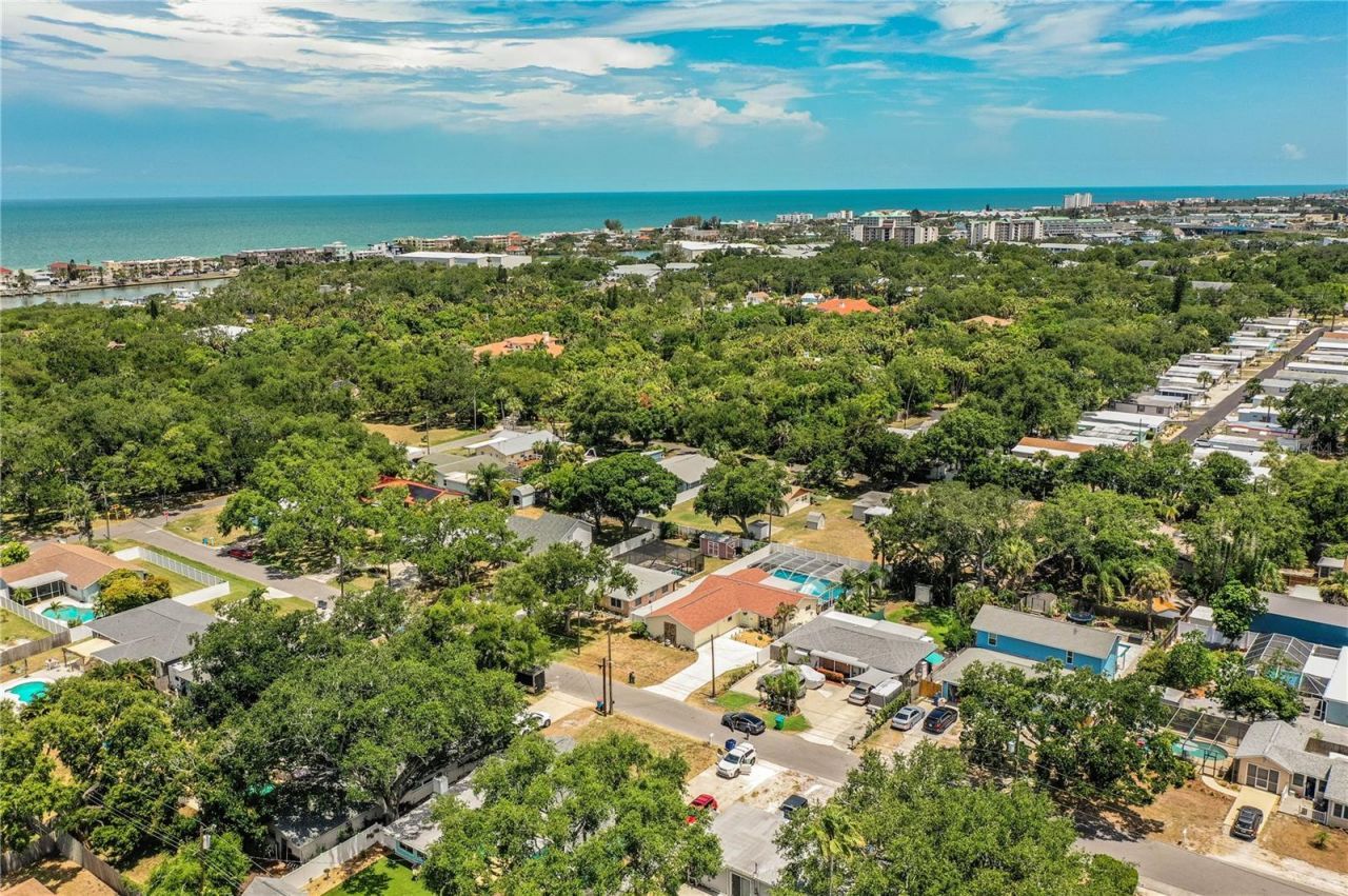 14803 Sunset Drive , Largo, FL 33774 Photo