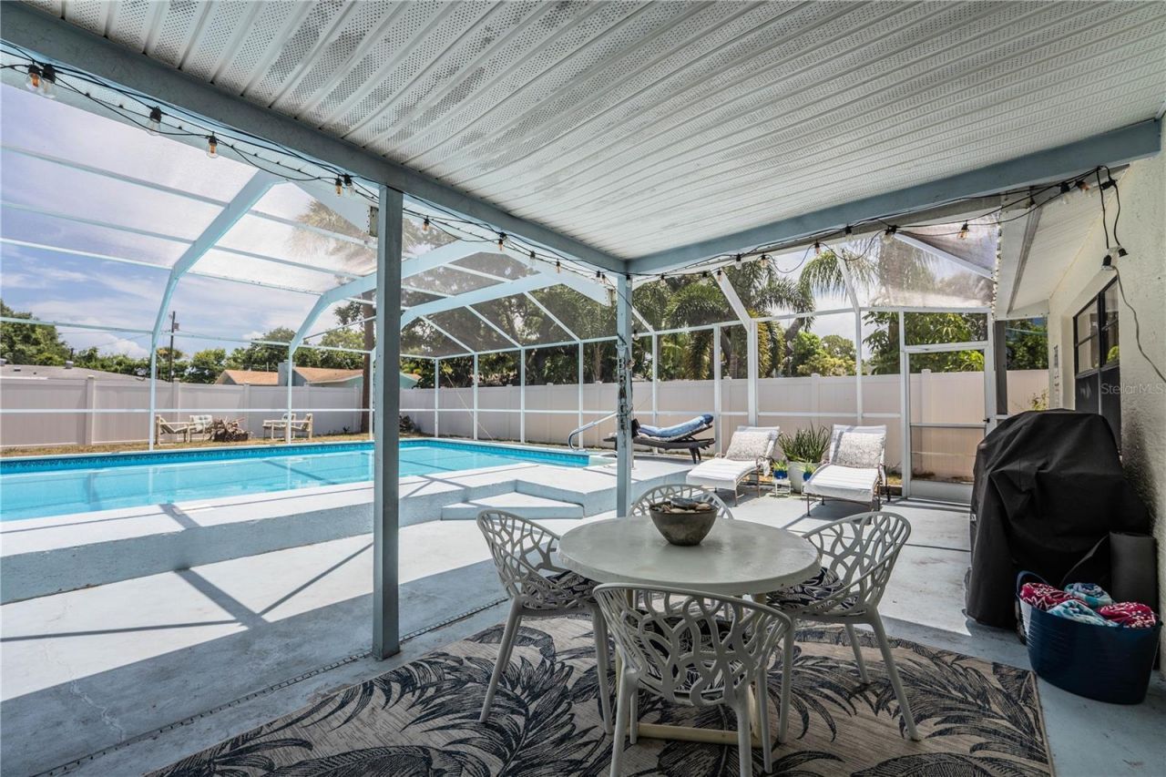 14803 Sunset Drive , Largo, FL 33774 Photo