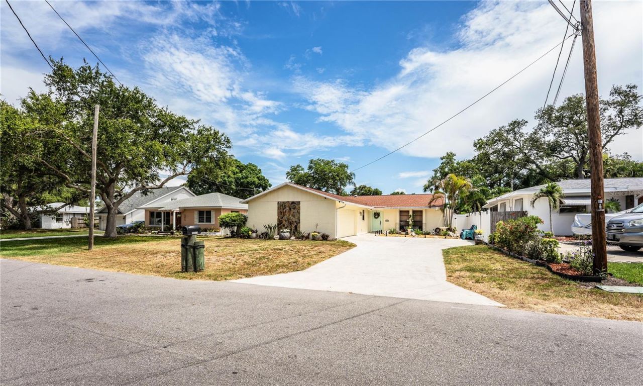 14803 Sunset Drive , Largo, FL 33774 Photo