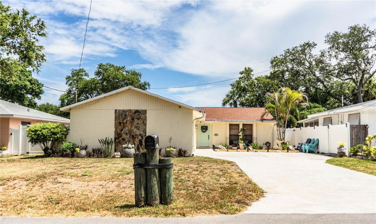 14803 Sunset Drive , Largo, FL 33774 Photo