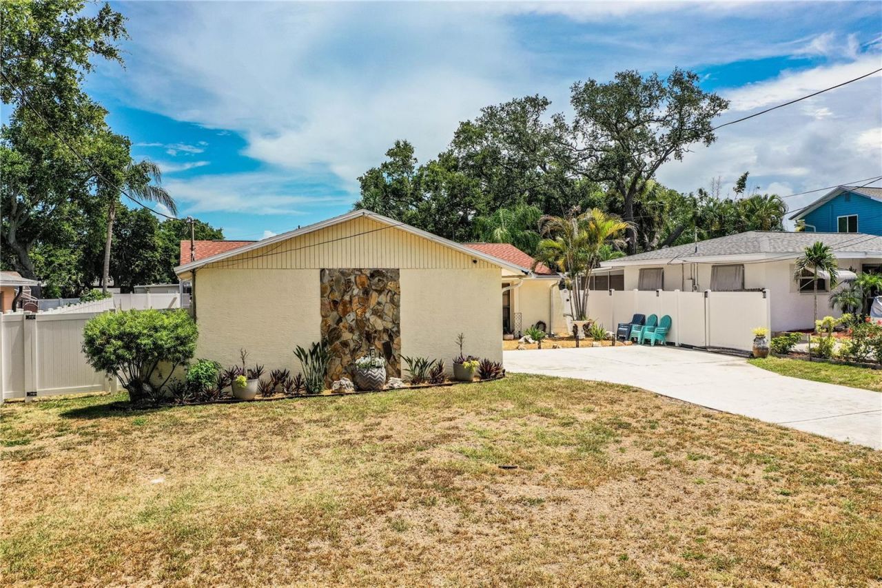 14803 Sunset Drive , Largo, FL 33774 Photo
