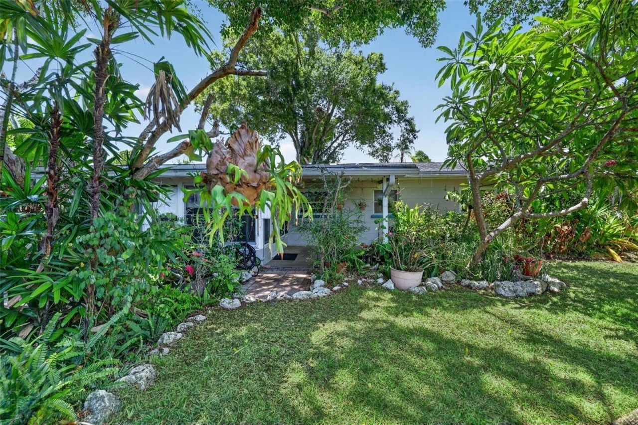 2864 62nd Avenue S, Saint Petersburg, FL 33712 Photo